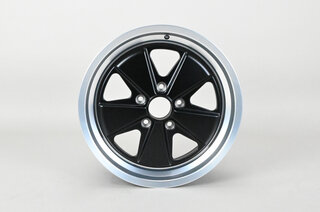 Jeu de roues "Classic-Design"" noire avec Michelin Pilot Alpin PA4,  8,5+10x18 ET 48/52