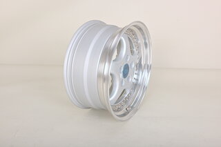 8,5x18ET21 P-Rad Dreiteilig Felge - Silber