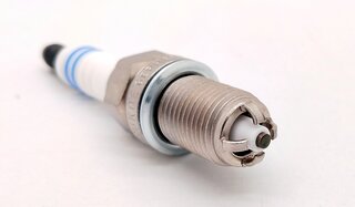 Spark Plug 986 Boxster 2.7 L + 3.2 L / 996.1 - FGR 6 KQE - Bosch Super 4 - Sold Individually