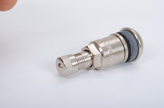 Valve longue métal (maillechort)  (poids environ 32,8 grammes)