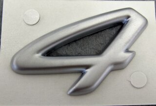 Schriftzug "4" silber