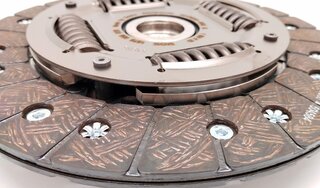 Disque d'embrayage amorti 996 turbo+GT2/997 turbo+GT2 (revêt.organique)