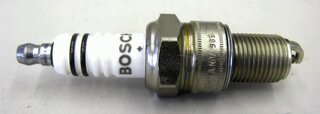 Spark plug 928 W 8 DC