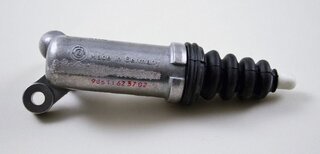 Kupplungsnehmerzylinder ( 6-Gang G87.20/21/ I480 )