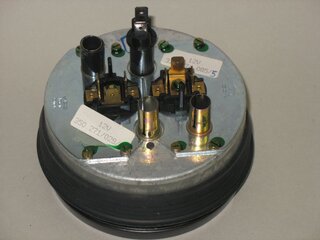 Oil Temperature / Pressure Instrument 911 / 930  1978-83 - Remanufactured