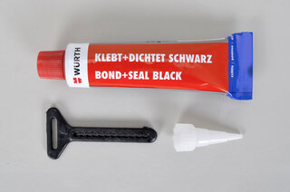 "Würth" Klebt und Dichtet Schwarz (70ml)