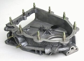 Chain case left