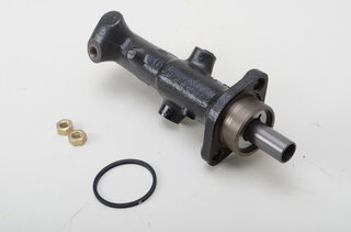 Brake master cylinder 928 86-95