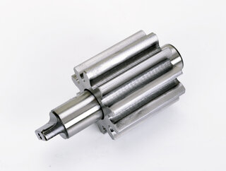 Shaft oil pump I with gear oil pump - 356B/ C/ 912