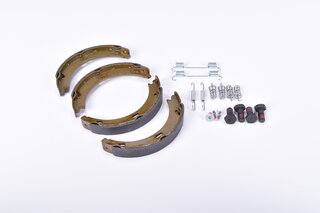 Bremsbackensatz (4 STÜCK)  Handbremse 986 Boxster ( nicht S )