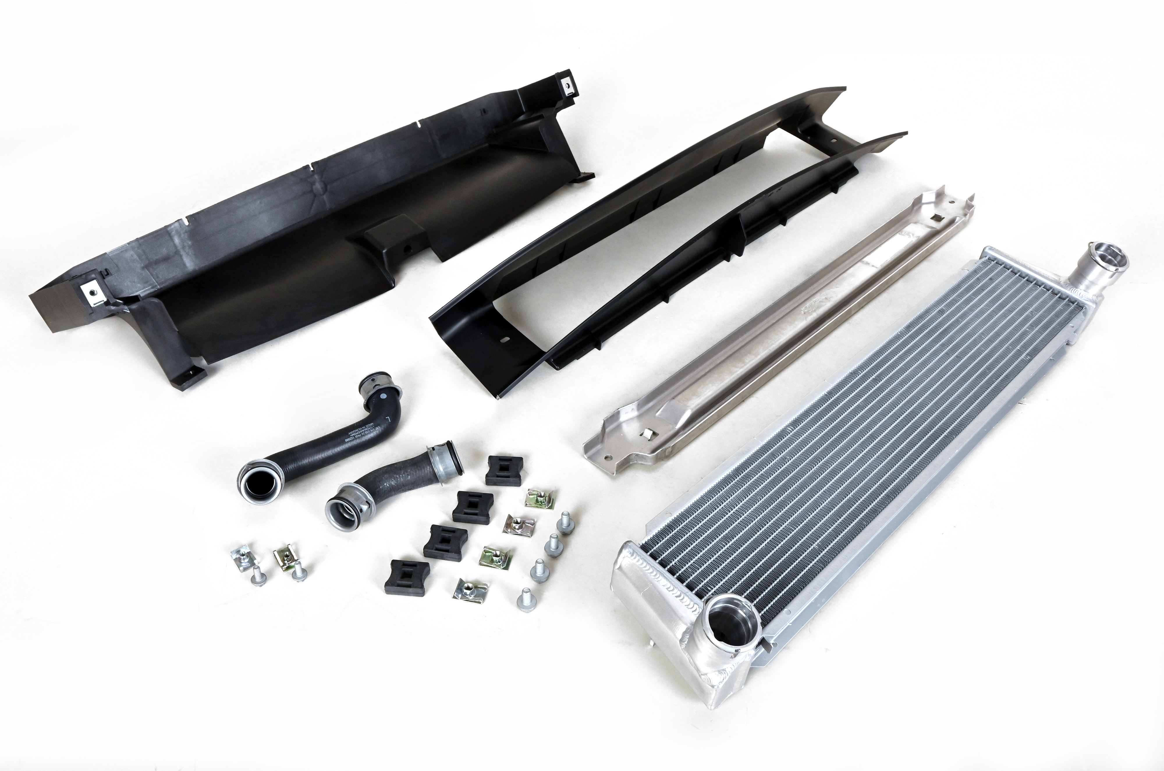 High-Performance Center Radiator Kit 997.2 - With CSF Center Radiator ...