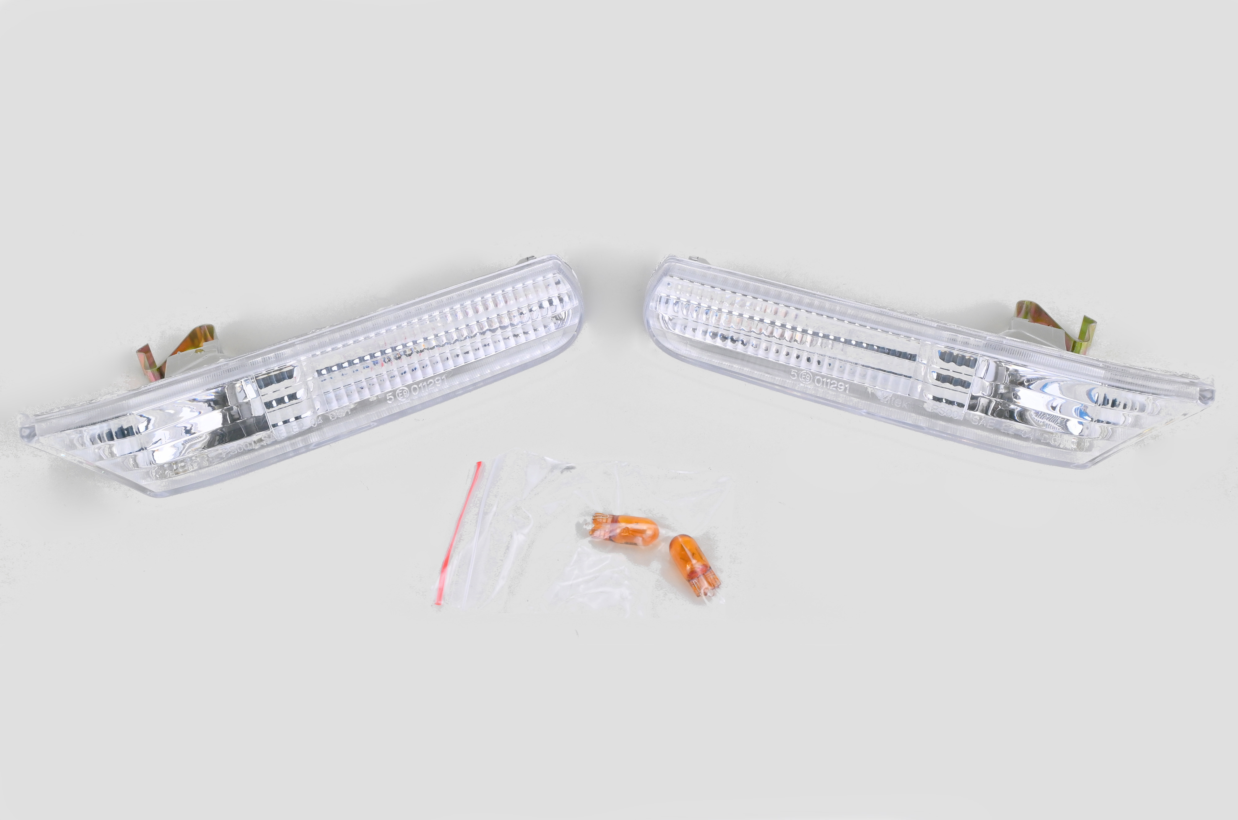 Front Turn Signal Set 986 / 996 - Clear - FVD63199604 - Porsche